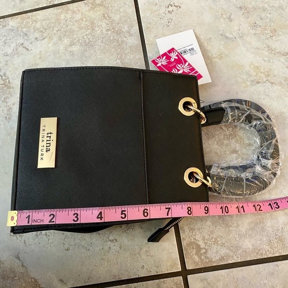 TRINA TURK NWT DOUBLE HANDLE CROSSBODY BAG - Picture 5 of 9